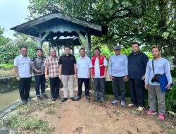 Stafsus Herzaky Tinjau Pembangunan Infrastruktur Irigasi di Singkawang dan Sambas